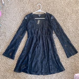 Express black lace party dress sz: Small